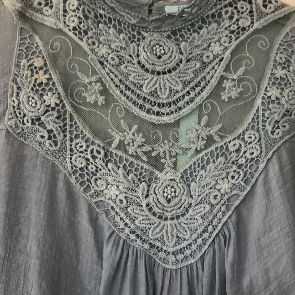 - Women's Light Blue Lace Detail Top - Picture 8 of 10